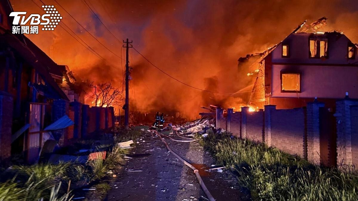 俄羅斯對烏克蘭發動開戰來最大規模空襲!298無人機69飛彈釀13死 澤倫斯基:美國沉默,只會鼓勵普丁 俄羅斯對烏克蘭發動開戰來最大規模空襲!298無人機69飛彈釀13死 澤倫斯基:美國沉默,只會鼓勵普丁