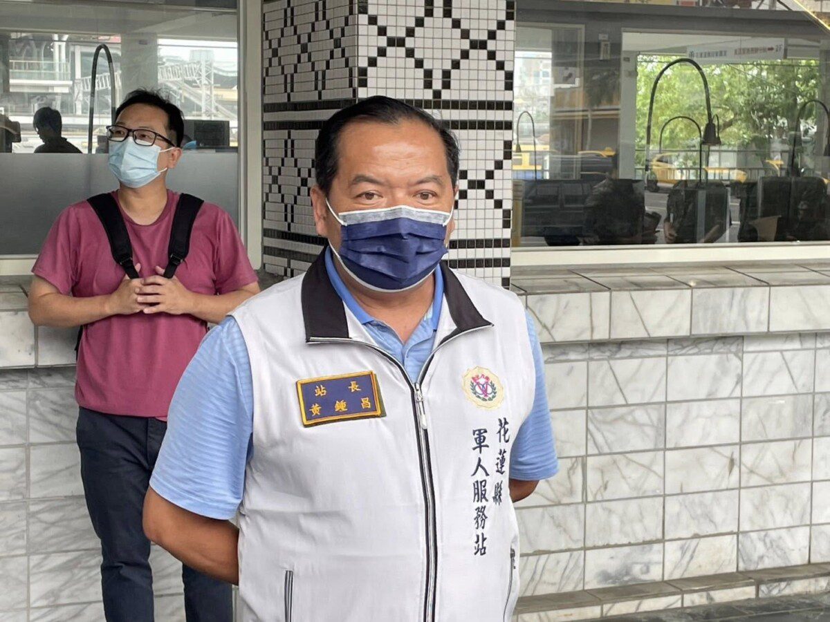 花蓮軍人服務站溫馨歡送 陸軍228梯次役男啟程報國 花蓮軍人服務站溫馨歡送 陸軍228梯次役男啟程報國