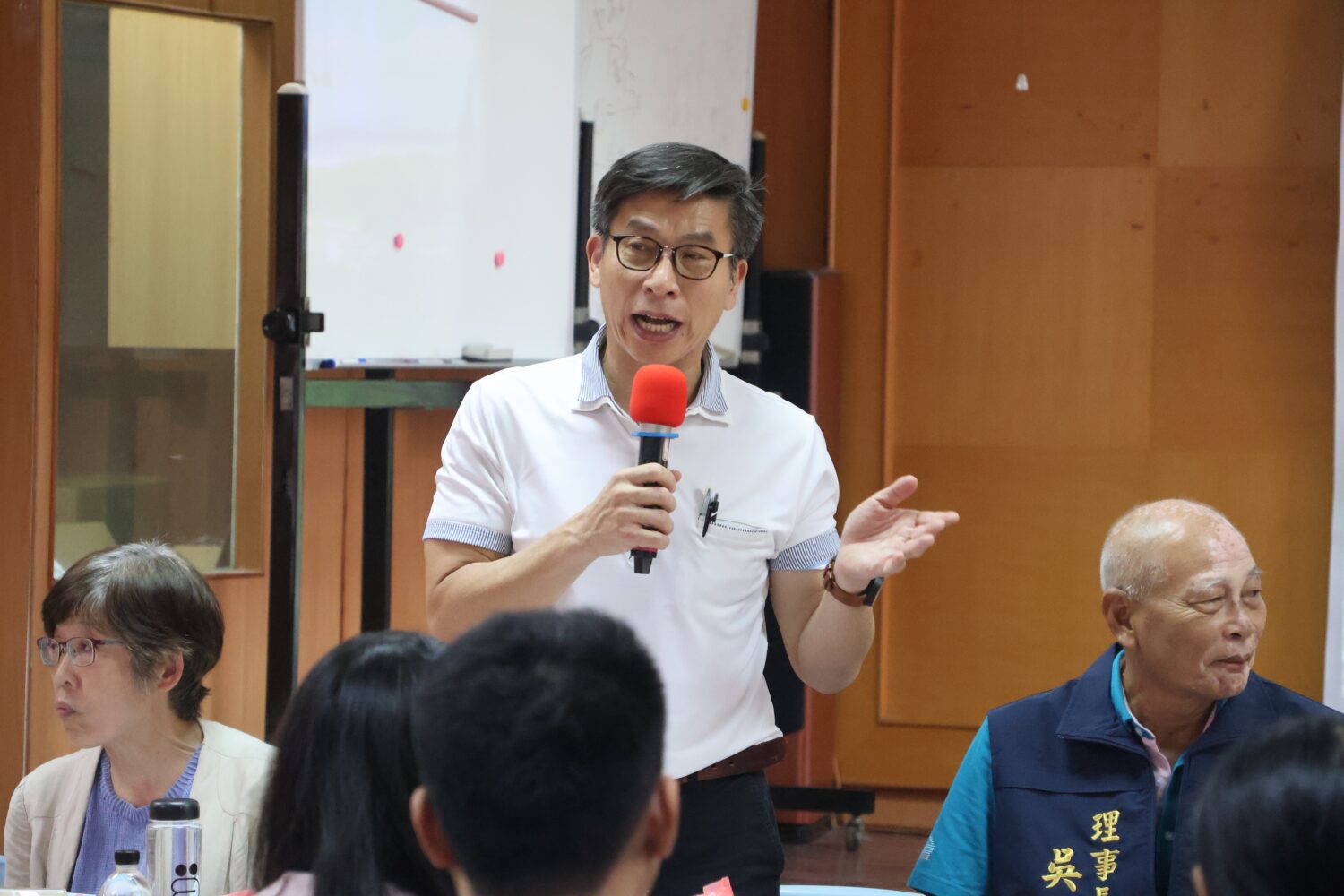 立委鍾佳濱率財委會 考察高樹舊寮圳調蓄池成果、辦氣候變遷農損因應座談 立委鍾佳濱率財委會 考察高樹舊寮圳調蓄池成果、辦氣候變遷農損因應座談