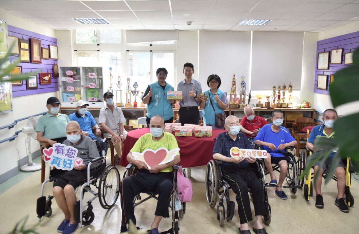 花蓮市公所發送千份肉粽 市長魏嘉彥祝長者朋友佳節愉快 花蓮市公所發送千份肉粽 市長魏嘉彥祝長者朋友佳節愉快