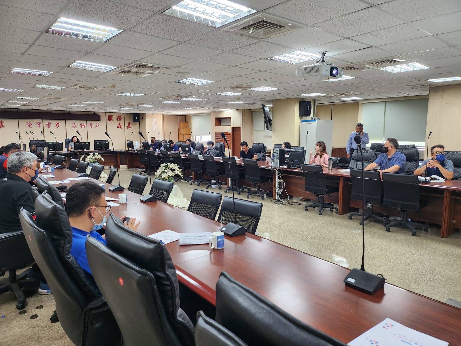 台電台南區處出招 協助塑膠業者優化用電降本 台電台南區處出招 協助塑膠業者優化用電降本