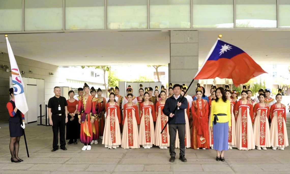 漾新聞|樹德家商出征美國玫瑰節 龍舟才藝展高雄魅力 漾新聞|樹德家商出征美國玫瑰節 龍舟才藝展高雄魅力