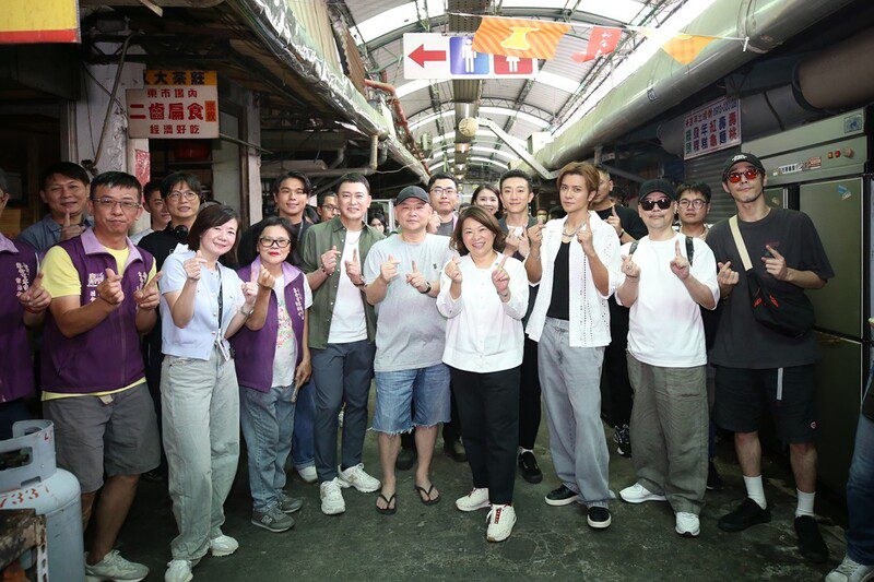 王識賢、羅志祥現身嘉義市!黃敏惠市長親赴探班《我的網紅女兒》拍攝現場 王識賢、羅志祥現身嘉義市!黃敏惠市長親赴探班《我的網紅女兒》拍攝現場