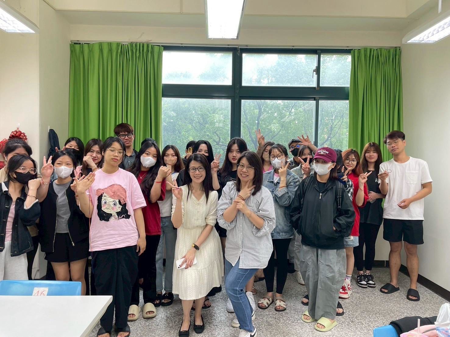 開南大學華語中心舉辦端午節活動 學生體驗傳統節慶多元樣貌