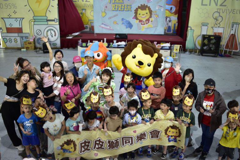 皮皮獅與智多星聯手出擊 端午連假小叮噹樂園嗨翻天 皮皮獅與智多星聯手出擊 端午連假小叮噹樂園嗨翻天