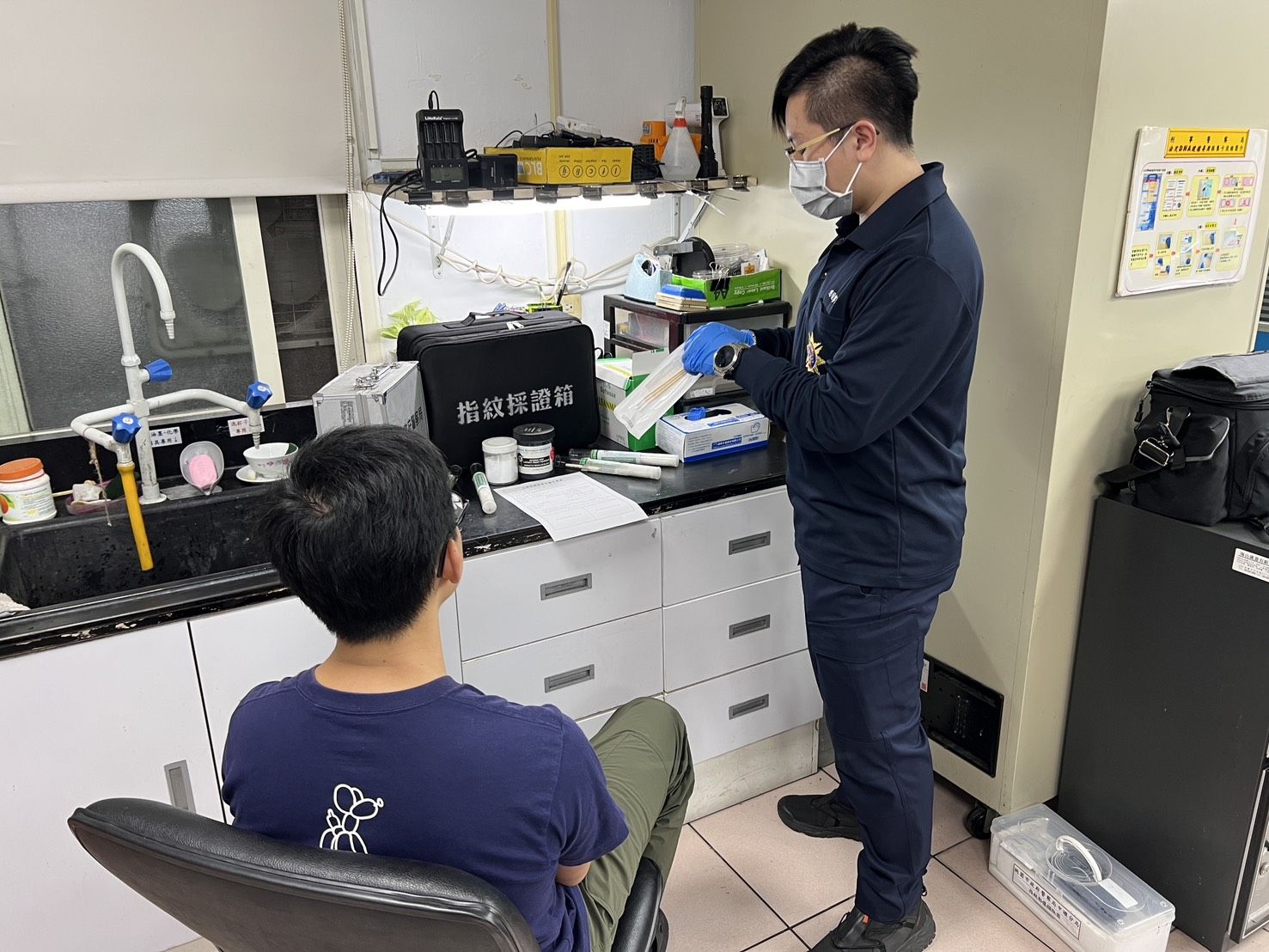 崁津橋下無名屍回家了 中壢警堅持不懈助落葉歸根 崁津橋下無名屍回家了 中壢警堅持不懈助落葉歸根