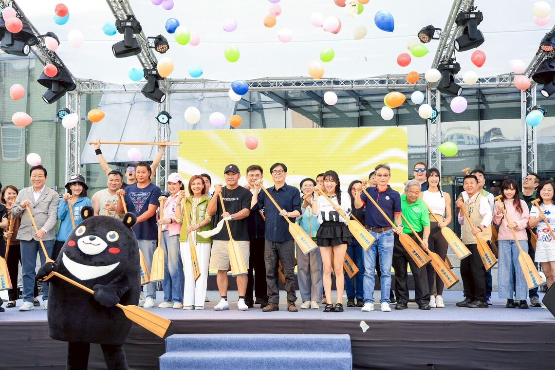 漾新聞|陳其邁親自開槳!端午龍舟賽嗨翻愛河 漾新聞|陳其邁親自開槳!端午龍舟賽嗨翻愛河