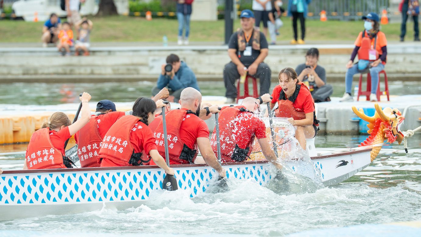 2025高雄端午嘉年華登場!水陸空活動齊發打造全台最熱血龍舟賽事 2025高雄端午嘉年華登場!水陸空活動齊發打造全台最熱血龍舟賽事