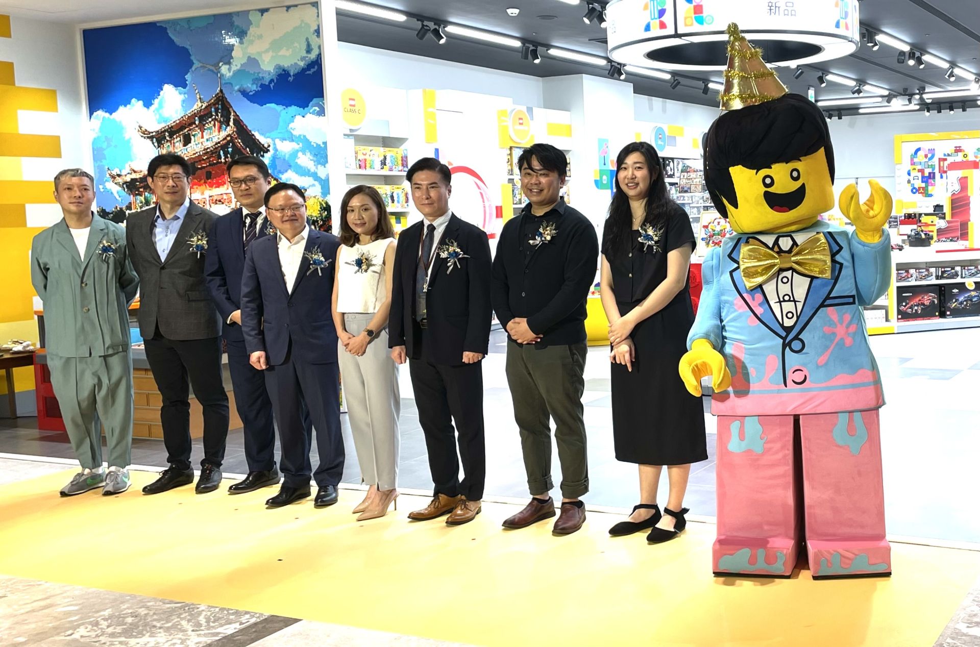 台南首間樂高®授權專賣店正式登陸南紡購物中心 設置全台最大拼砌體驗遊戲區