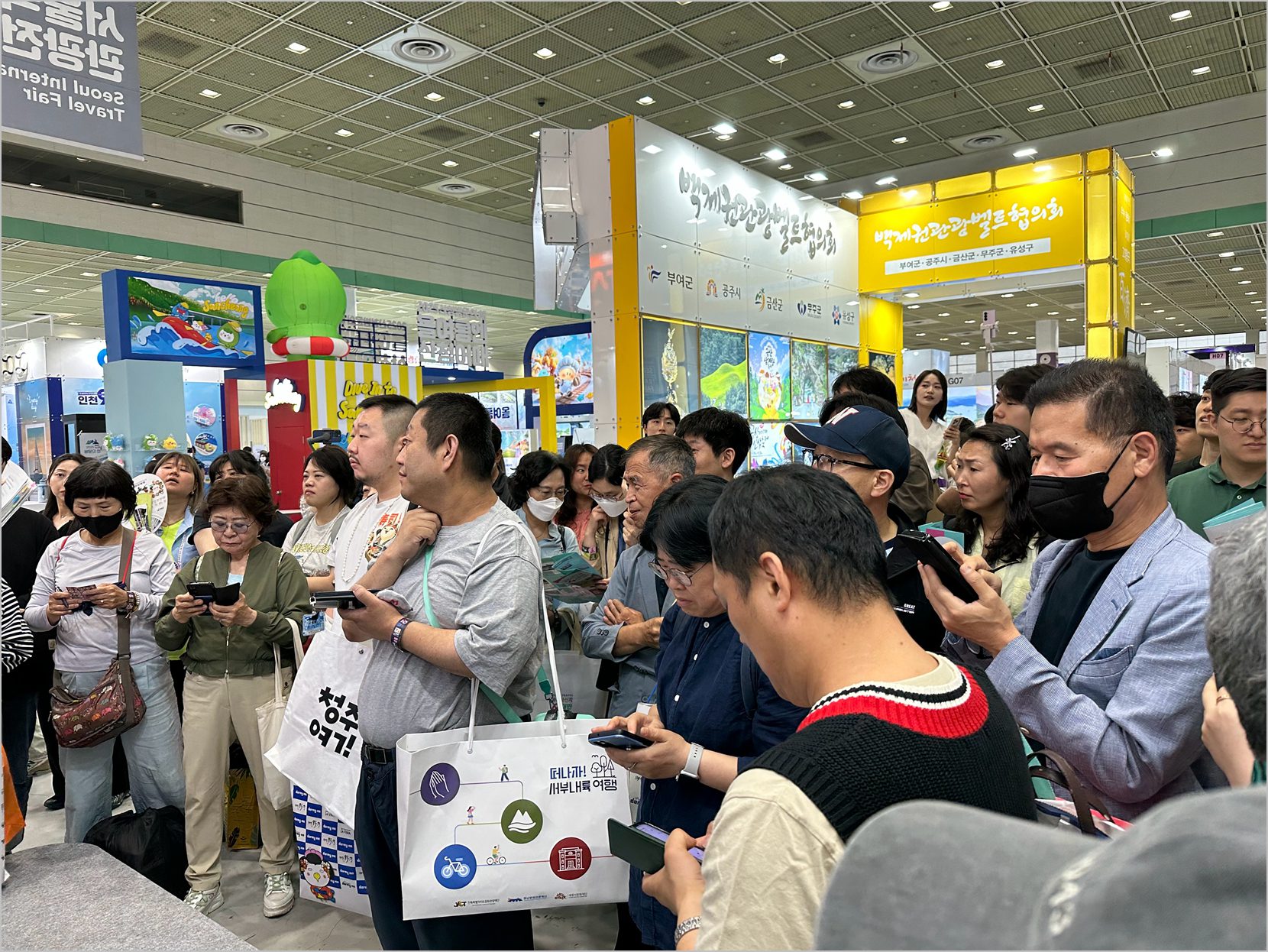 CIX男團帶路遊桃園 「桃台新基」前進首爾旅展吸引韓國旅客來台