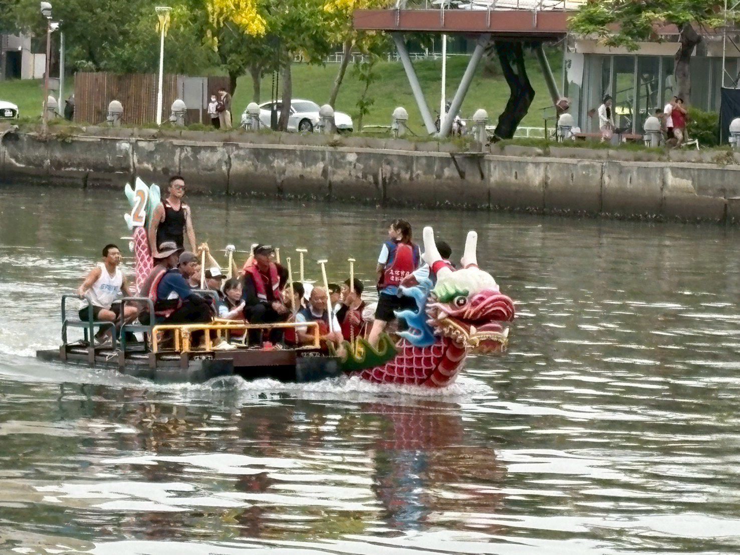 破除身障框架  高雄自強協會龍舟賽寫下感人運動精神 破除身障框架  高雄自強協會龍舟賽寫下感人運動精神