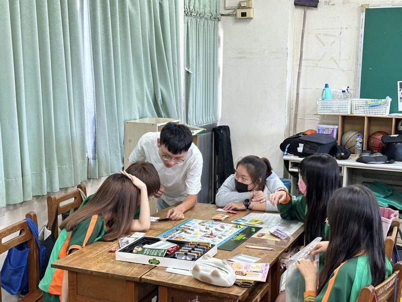 樹科大「金融理財小學堂」 理財桌遊寓教於樂扎根金融素養 樹科大「金融理財小學堂」 理財桌遊寓教於樂扎根金融素養