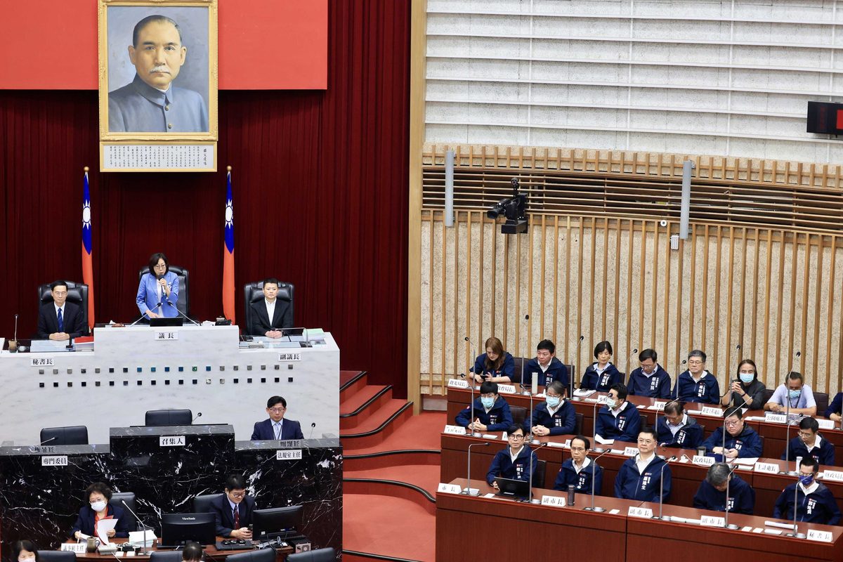 高雄市議會第4屆第5次定期大會閉幕　陳其邁率市府團隊感謝議會監督與支持