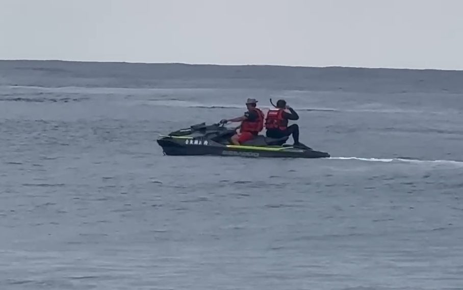 海巡結合綠島志工 搜救墨西哥籍潛水客 海巡結合綠島志工 搜救墨西哥籍潛水客
