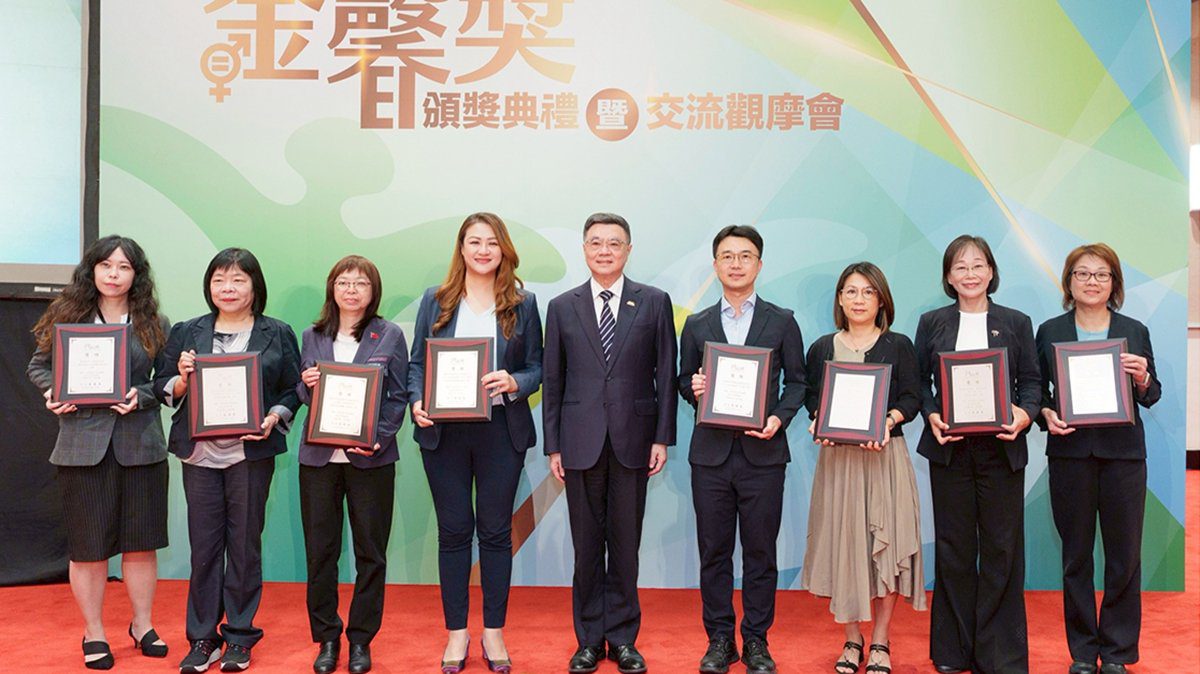 高雄觀光滿意度蟬聯全國第一 性別友善旅宿推動成果獲中央肯定 高雄觀光滿意度蟬聯全國第一 性別友善旅宿推動成果獲中央肯定