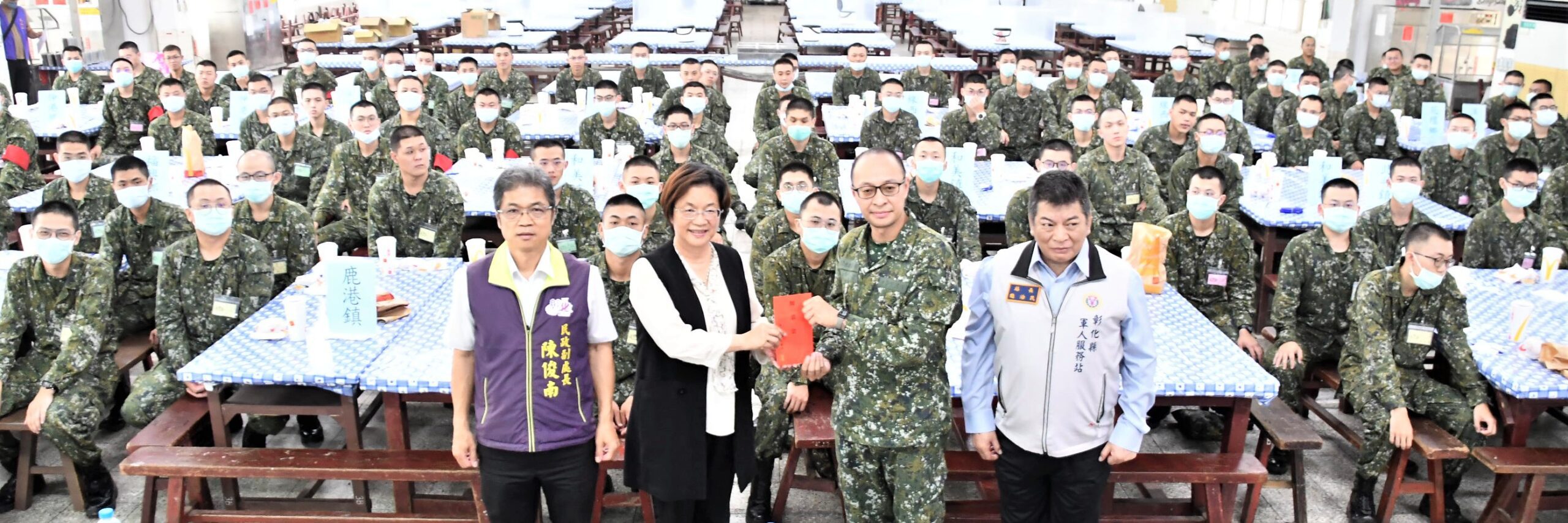 王惠美關懷役男赴中坑營區　勉勵彰化子弟快樂當兵平安退伍