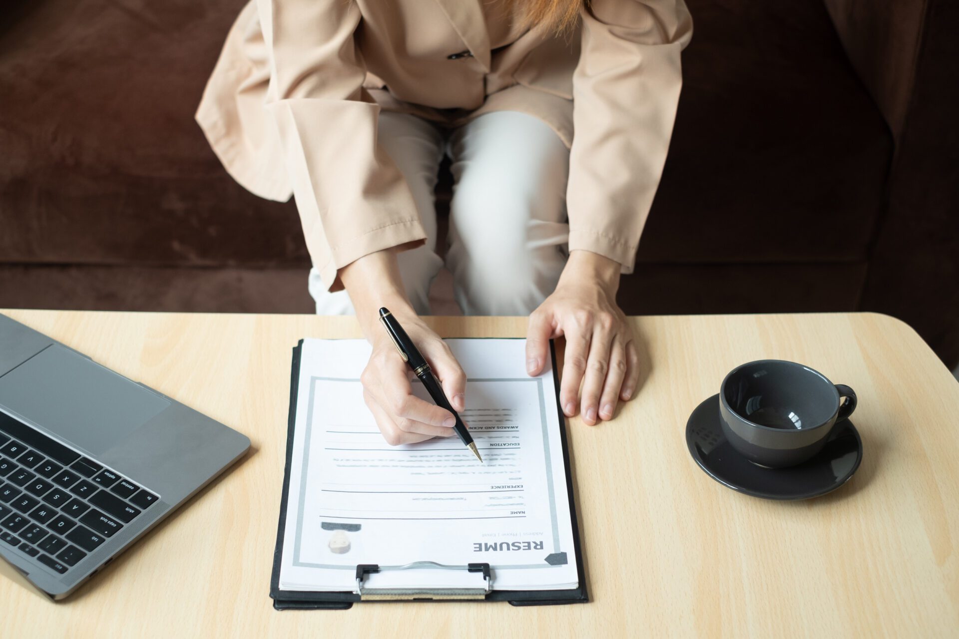 履歷 × 自傳怎麼準備?求職自傳撰寫4要點 別讓履歷石沉大海! 履歷 × 自傳怎麼準備?求職自傳撰寫4要點 別讓履歷石沉大海!