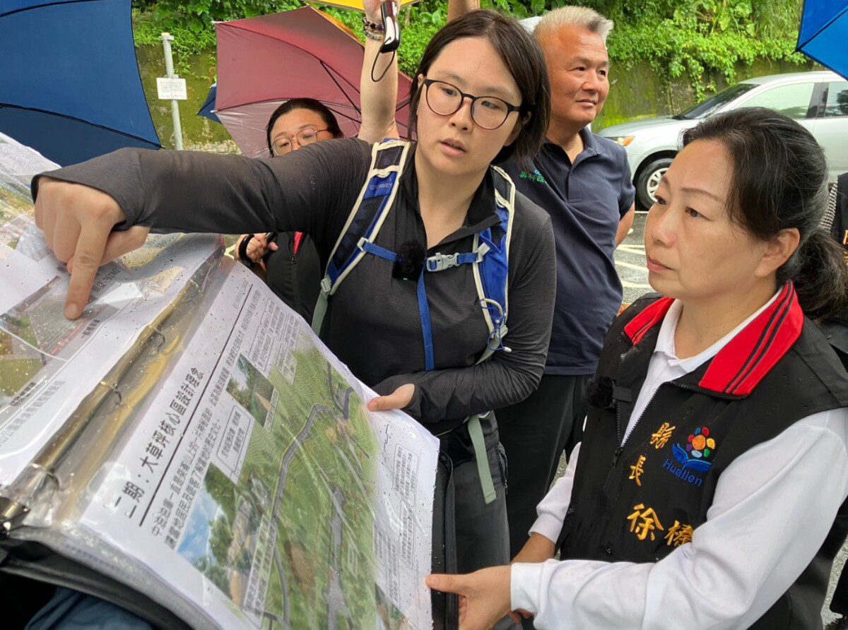 縣長徐榛蔚會勘美崙山公園改善工程進度 三年將投入逾1.6億元全區改善 縣長徐榛蔚會勘美崙山公園改善工程進度 三年將投入逾1.6億元全區改善