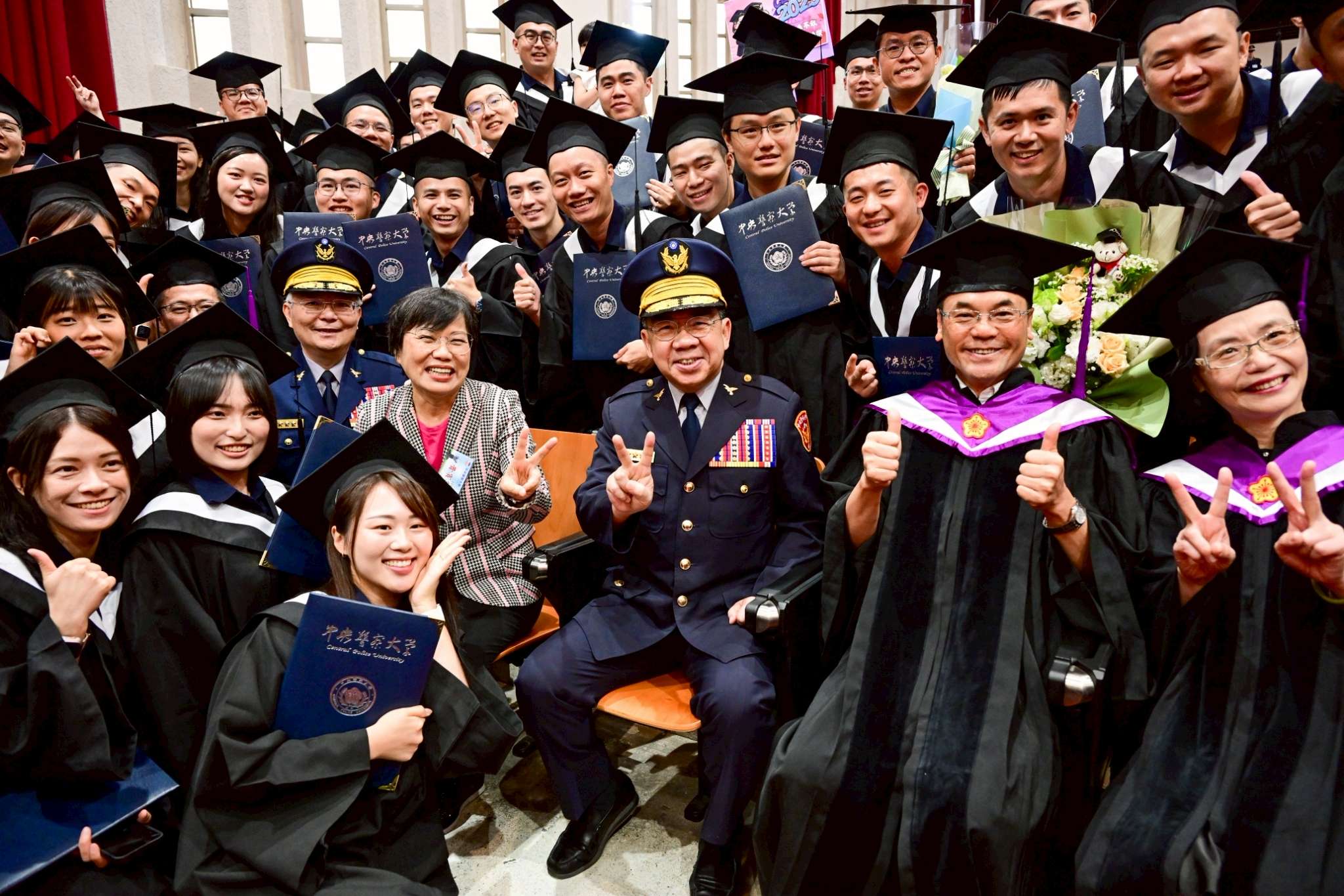 警大舉行聯合畢業典禮 410名新血加入治安體系為民服務