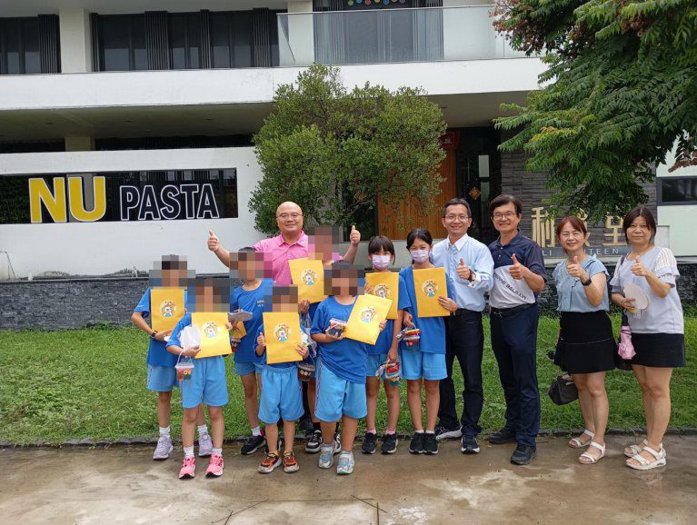 唯賀餐飲辦公益餐會 埔心鄉八所國中小80位師生感受滿滿愛心 唯賀餐飲辦公益餐會 埔心鄉八所國中小80位師生感受滿滿愛心