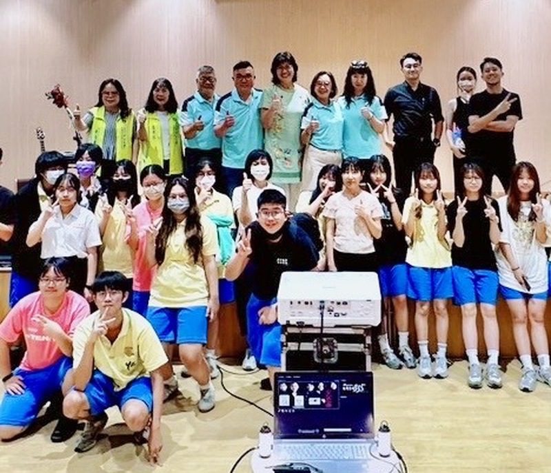 玫瑰墓樂團前進中山高中 傳遞反毒反霸凌與生命教育理念 玫瑰墓樂團前進中山高中 傳遞反毒反霸凌與生命教育理念