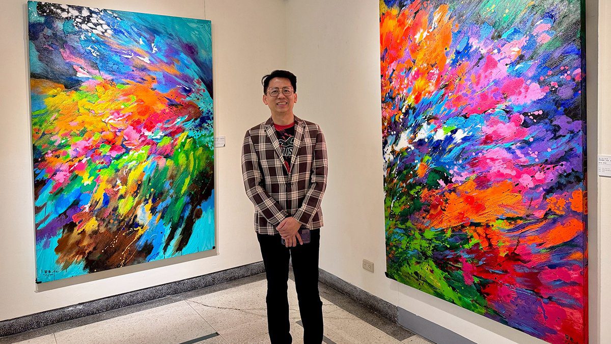 曾榮泰「當代繁花敘事」個展登場 泥土與彩蝶交織台灣土地的詩意 曾榮泰「當代繁花敘事」個展登場 泥土與彩蝶交織台灣土地的詩意