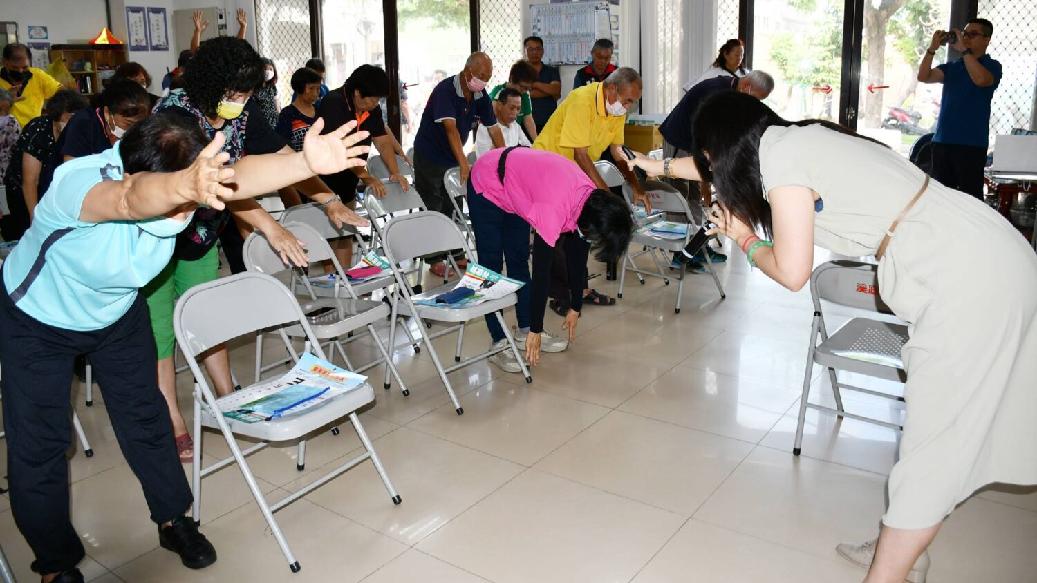 看見彰化公益協會啟動社區健康講座 護膝保健康、動腦防失智 看見彰化公益協會啟動社區健康講座 護膝保健康、動腦防失智