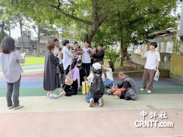 黃國昌:卓榮泰輪迴說像幫主講話 違法濫權 黃國昌:卓榮泰輪迴說像幫主講話 違法濫權