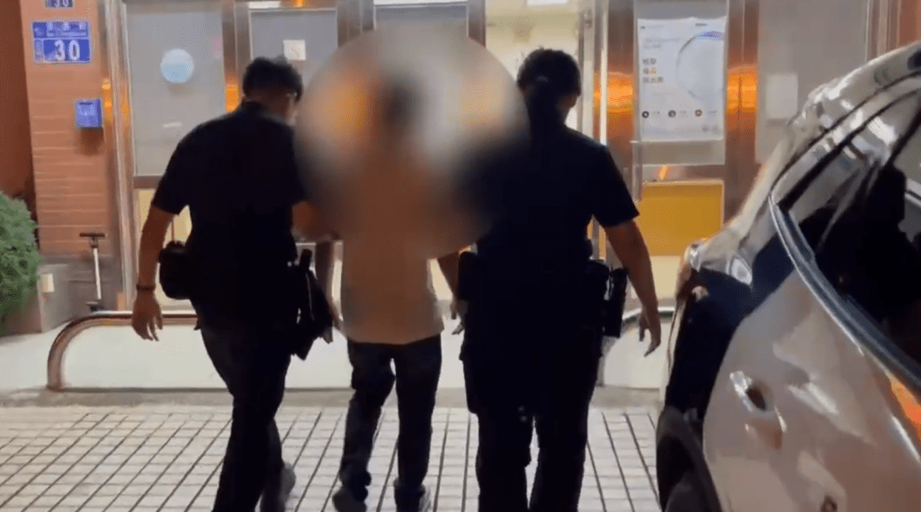 到案了!網紅「饅頭媽」前男友台中精品店遭轎車衝撞 肇事者自稱饅頭媽粉絲 到案了!網紅「饅頭媽」前男友台中精品店遭轎車衝撞 肇事者自稱饅頭媽粉絲