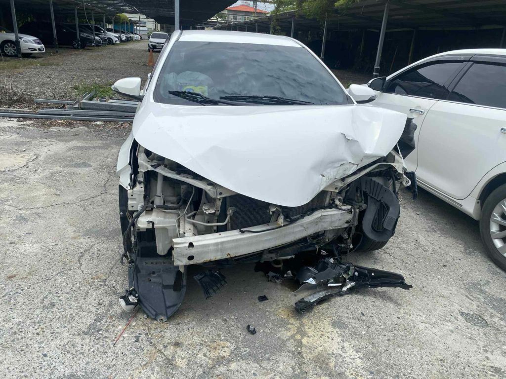 影/進德大橋車禍案外案!車主控車輛遭停車場偷開撞爛 業者稱被前員工偷竊給女友開肇事 影/進德大橋車禍案外案!車主控車輛遭停車場偷開撞爛 業者稱被前員工偷竊給女友開肇事