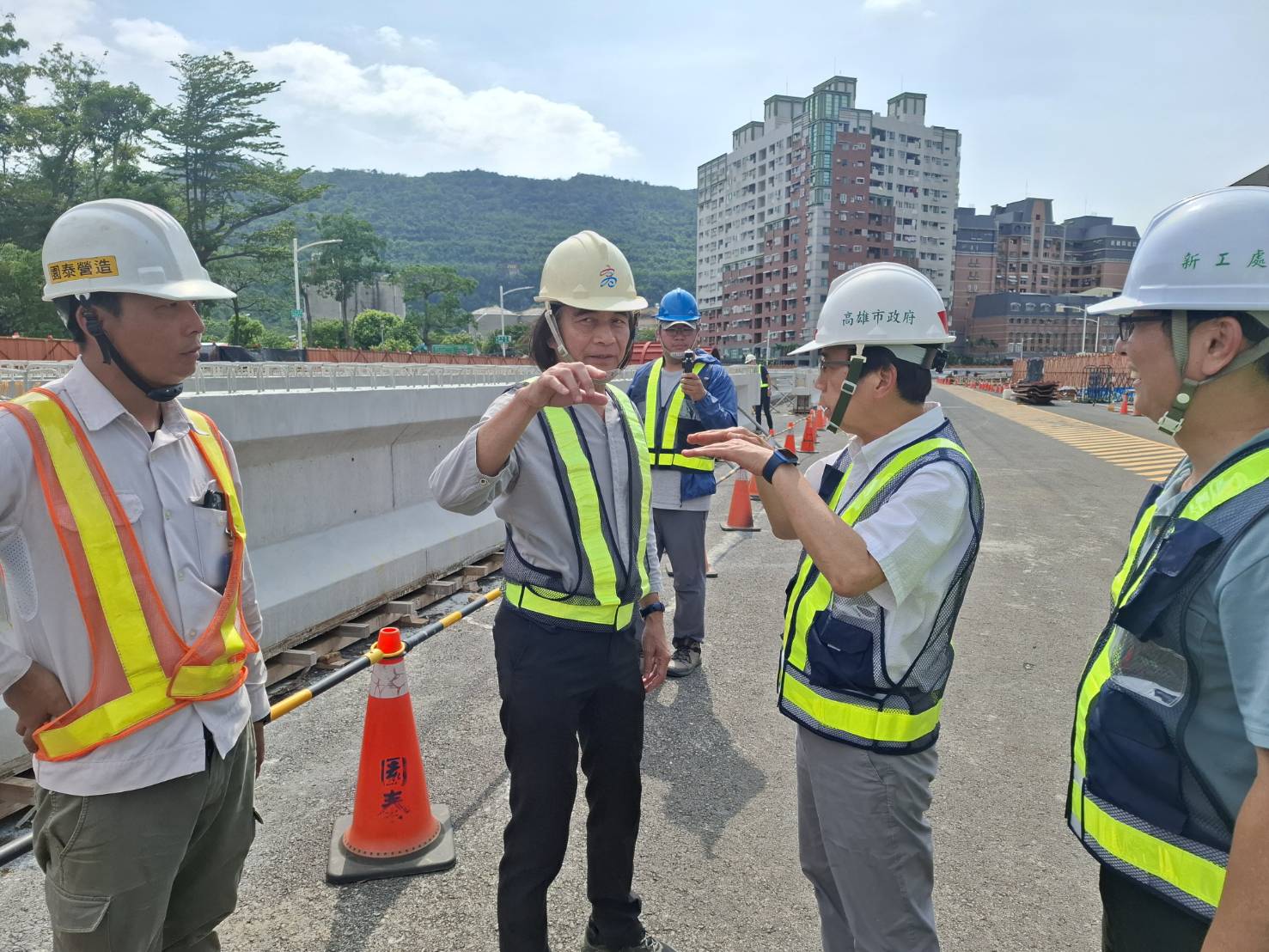 林欽榮副市長視察九如橋改建工程工進及防汛整備 林欽榮副市長視察九如橋改建工程工進及防汛整備