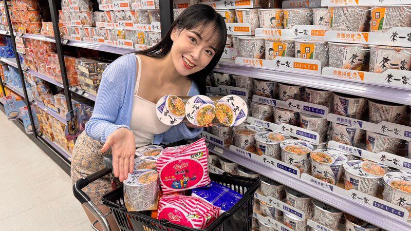 家樂福公布2025上半年國內與進口熱銷前十大泡麵雙排行榜！