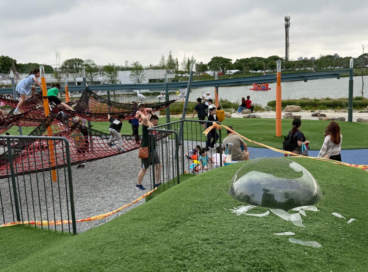 議員謝美英總質詢對市長張善政上任後積極打造「園宇宙」市府斥資7.5億元整建7座特色公園 議員謝美英總質詢對市長張善政上任後積極打造「園宇宙」市府斥資7.5億元整建7座特色公園