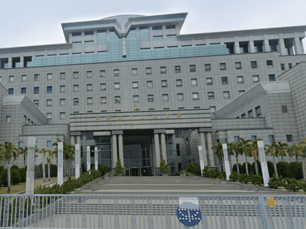 投訴/左鎮養雞場兇殺案兇嫌判13年還交保回家過年 家屬怒批司法不公要求二審重判 投訴/左鎮養雞場兇殺案兇嫌判13年還交保回家過年 家屬怒批司法不公要求二審重判