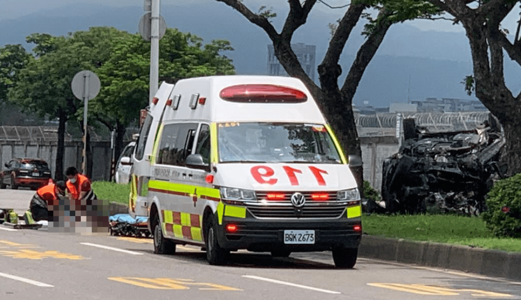 最暖的交通工具！ 獅友會兄攜手捐輪椅助病友就醫無礙