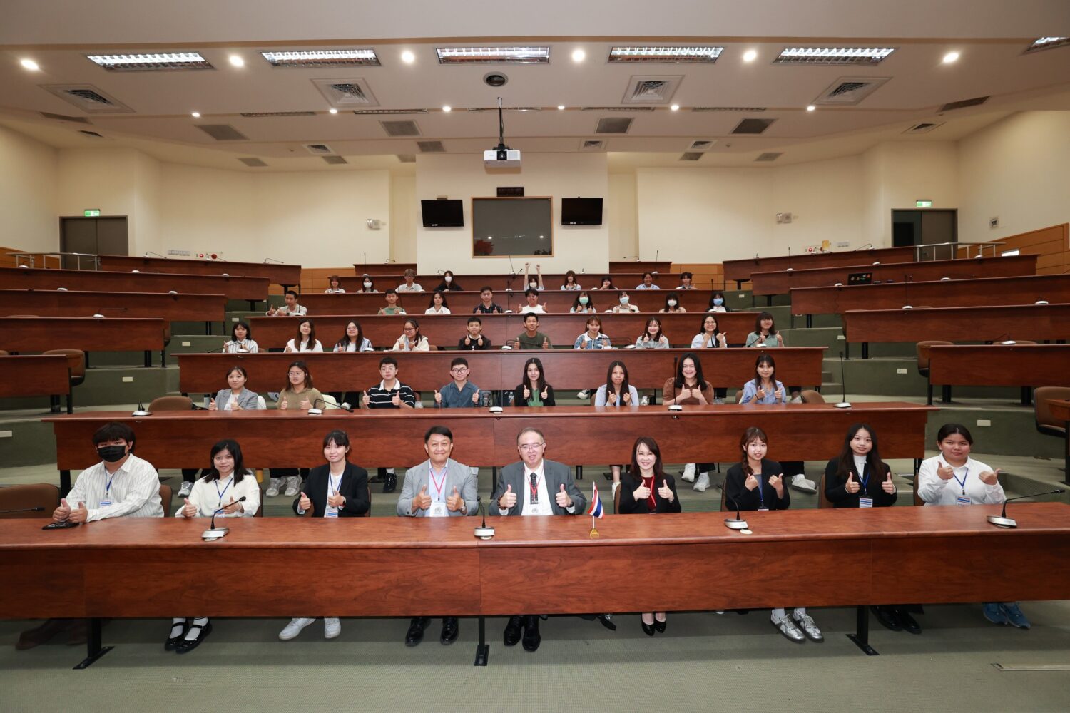 高雄大學迎泰國駐台副代表馬化欣 深入剖析台泰合作新契機 高雄大學迎泰國駐台副代表馬化欣 深入剖析台泰合作新契機