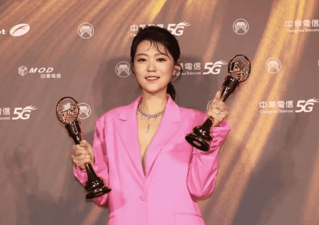 遭死纏威脅曹雅雯勝訴!瘋狂女粉判刑6月、驅逐出境 遭死纏威脅曹雅雯勝訴!瘋狂女粉判刑6月、驅逐出境