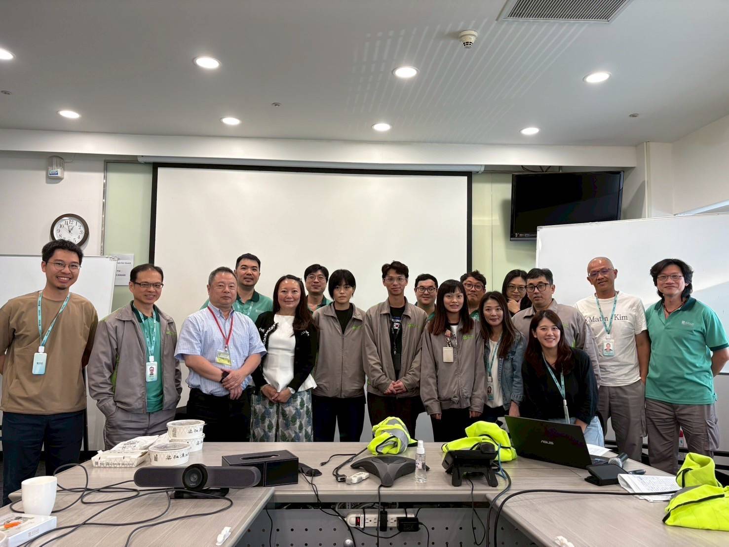 醫藥物流業舉辦實習成果發表會 開南大學學生表現優異獲肯定 醫藥物流業舉辦實習成果發表會 開南大學學生表現優異獲肯定