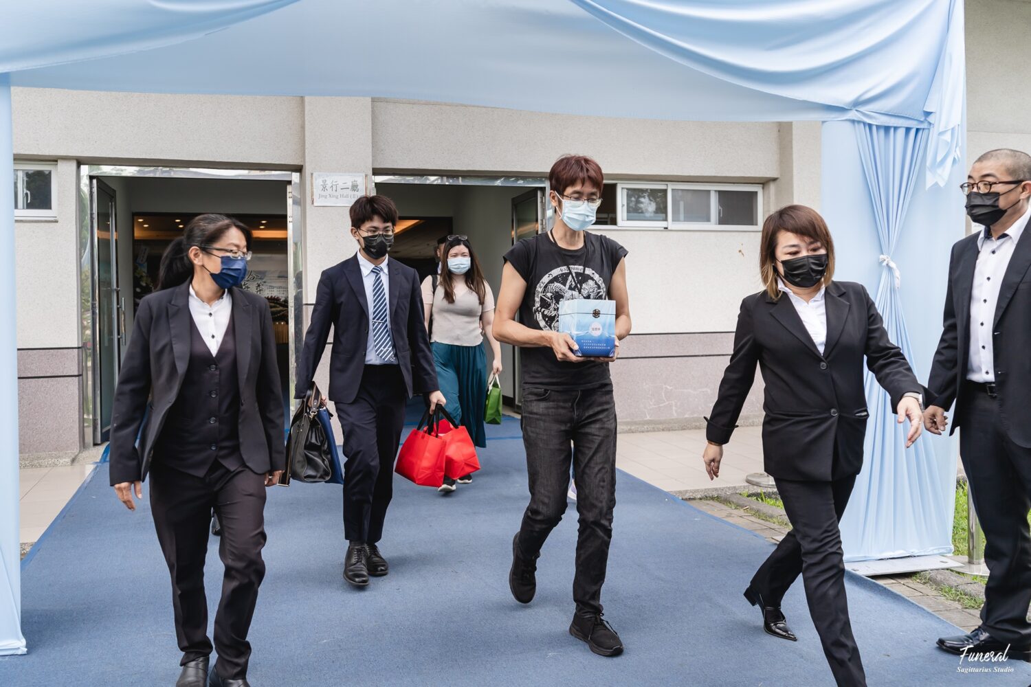 高雄市第二場聯合海葬溫馨登場 閻青智:推廣環保自然葬 高雄市第二場聯合海葬溫馨登場 閻青智:推廣環保自然葬