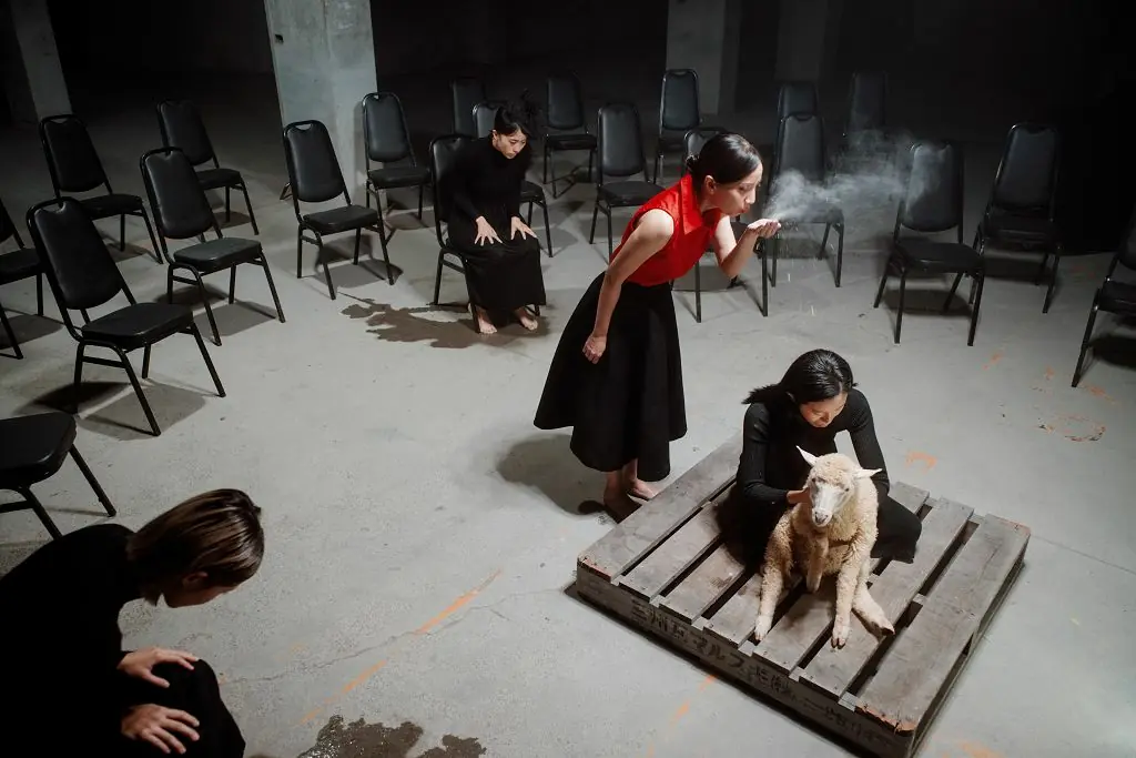 以科技打造的夢境和詩意 河床劇團之間臺中41場全數完售 以科技打造的夢境和詩意 河床劇團之間臺中41場全數完售