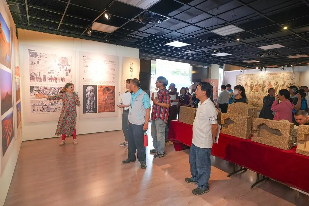 走進玄奘、走入敦煌 2025妙音曼舞—敦煌樂舞文化主題展最終站隆重開幕 走進玄奘、走入敦煌 2025妙音曼舞—敦煌樂舞文化主題展最終站隆重開幕