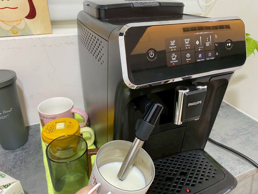 「超神咖啡機」momo 618激殺萬元有找！全自動化+打奶泡一機搞定  網讚：CP值爆表