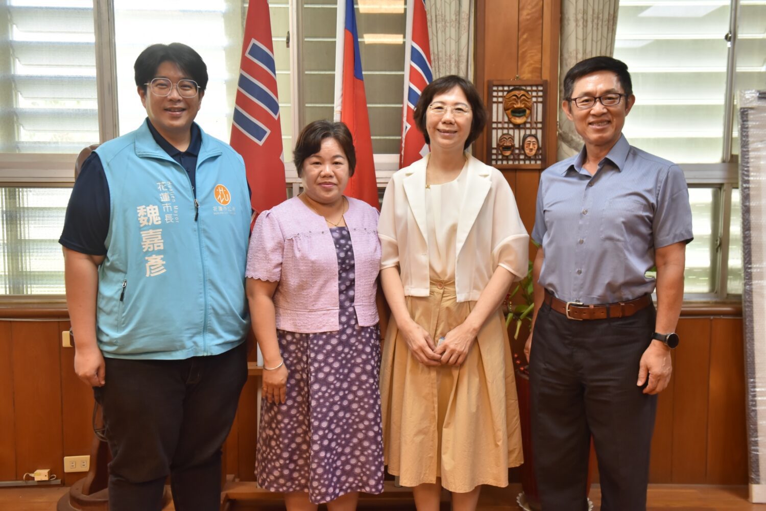 近距離接觸國際大師的智慧 朱愛蓮推動諾科獎公益演講 近距離接觸國際大師的智慧 朱愛蓮推動諾科獎公益演講