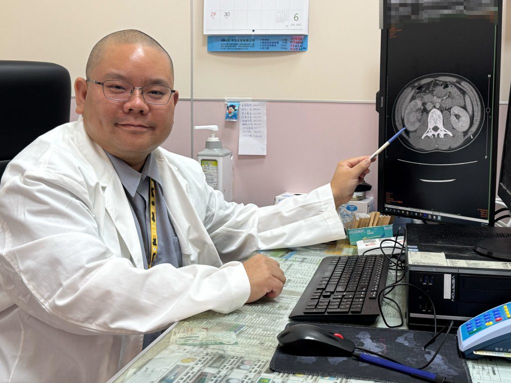 只喝手搖飲不喝水小心了!23歲男不喝開水日飲2杯半糖手搖飲敗血症險喪命 只喝手搖飲不喝水小心了!23歲男不喝開水日飲2杯半糖手搖飲敗血症險喪命