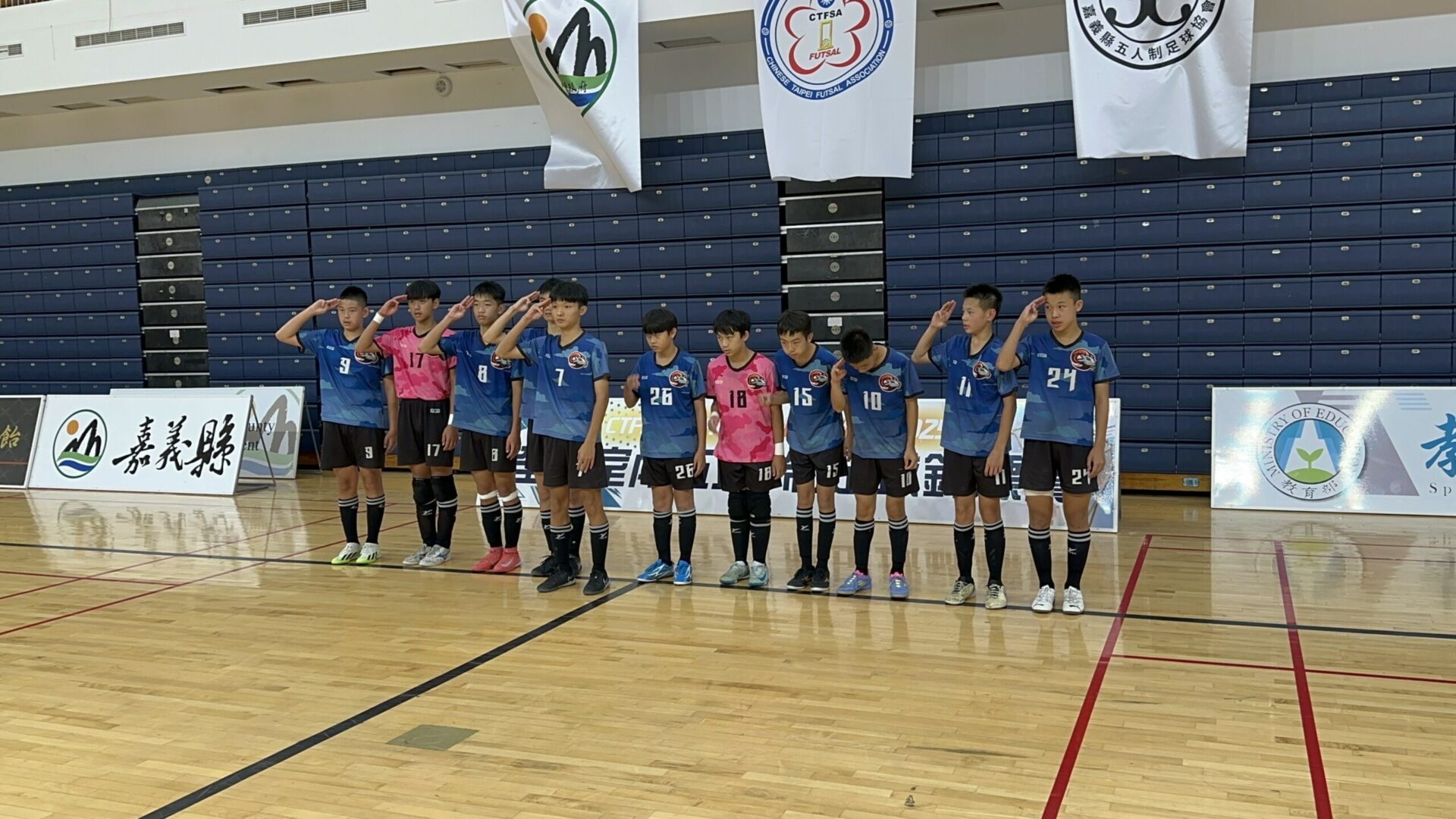 北台灣唯一勝隊!全國室內五人制足球錦標賽傳捷報 桃園經國國中榮獲殿軍 北台灣唯一勝隊!全國室內五人制足球錦標賽傳捷報 桃園經國國中榮獲殿軍