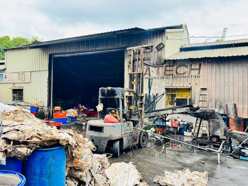 影/桃園蘆竹飼料處理工廠驚傳爆炸、廚餘失火 6人燒傷送醫 影/桃園蘆竹飼料處理工廠驚傳爆炸、廚餘失火 6人燒傷送醫