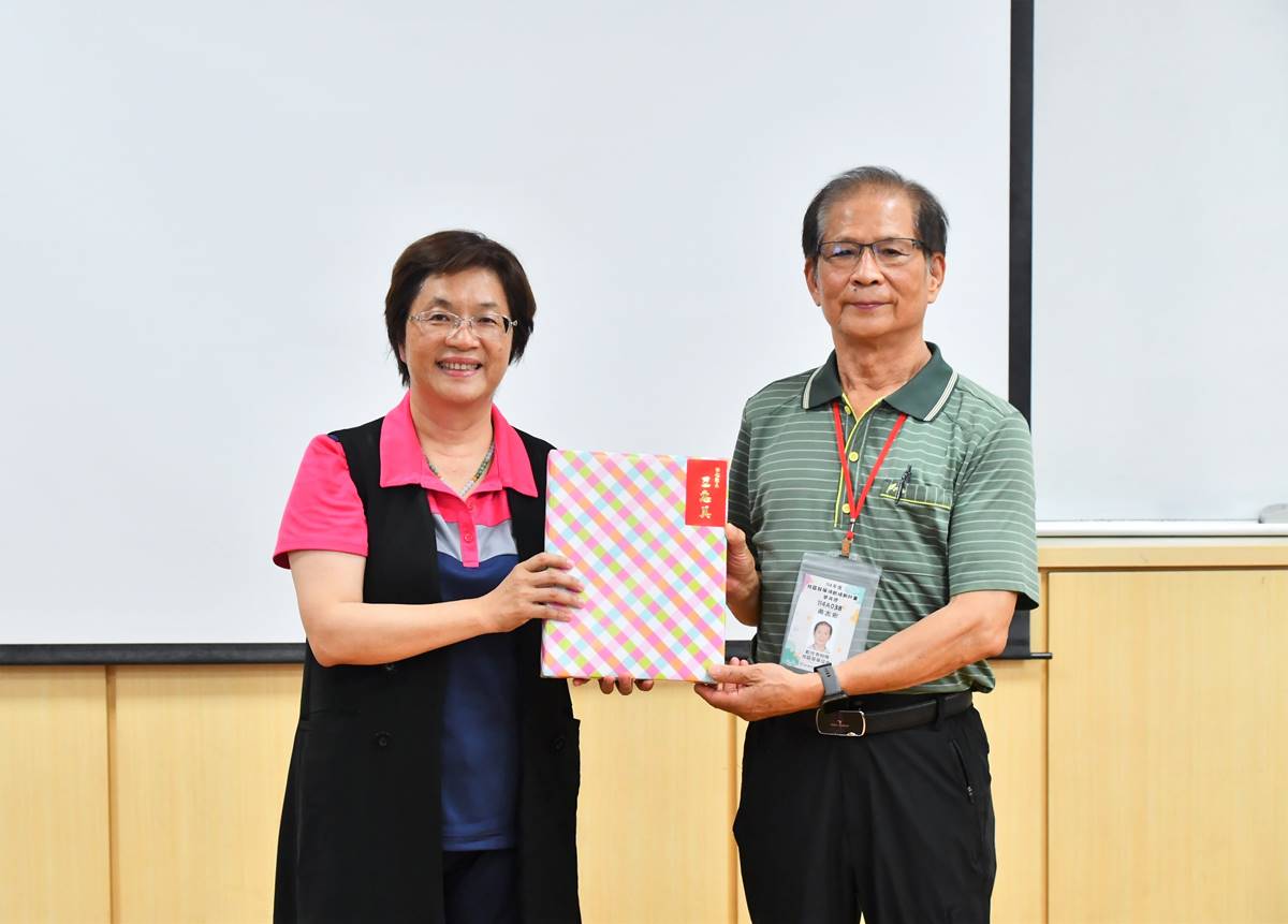 彰化社區發展領航培訓結業 72位學員取得培訓結業證書 彰化社區發展領航培訓結業 72位學員取得培訓結業證書