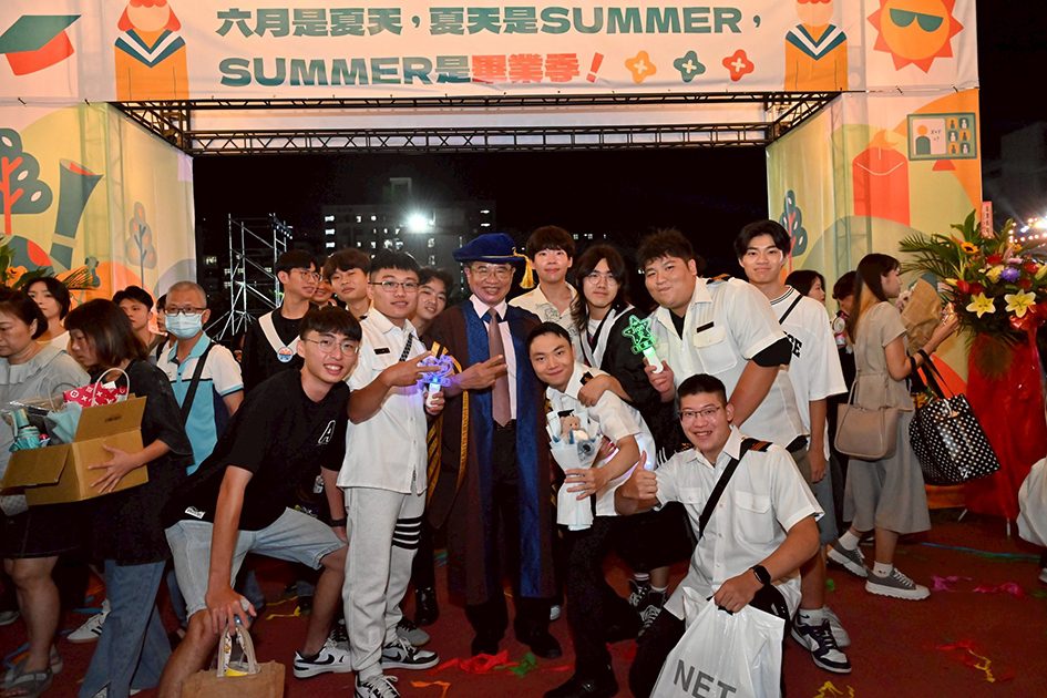 高科大畢業典禮  8,000位畢業同學開心邁向人生新旅程