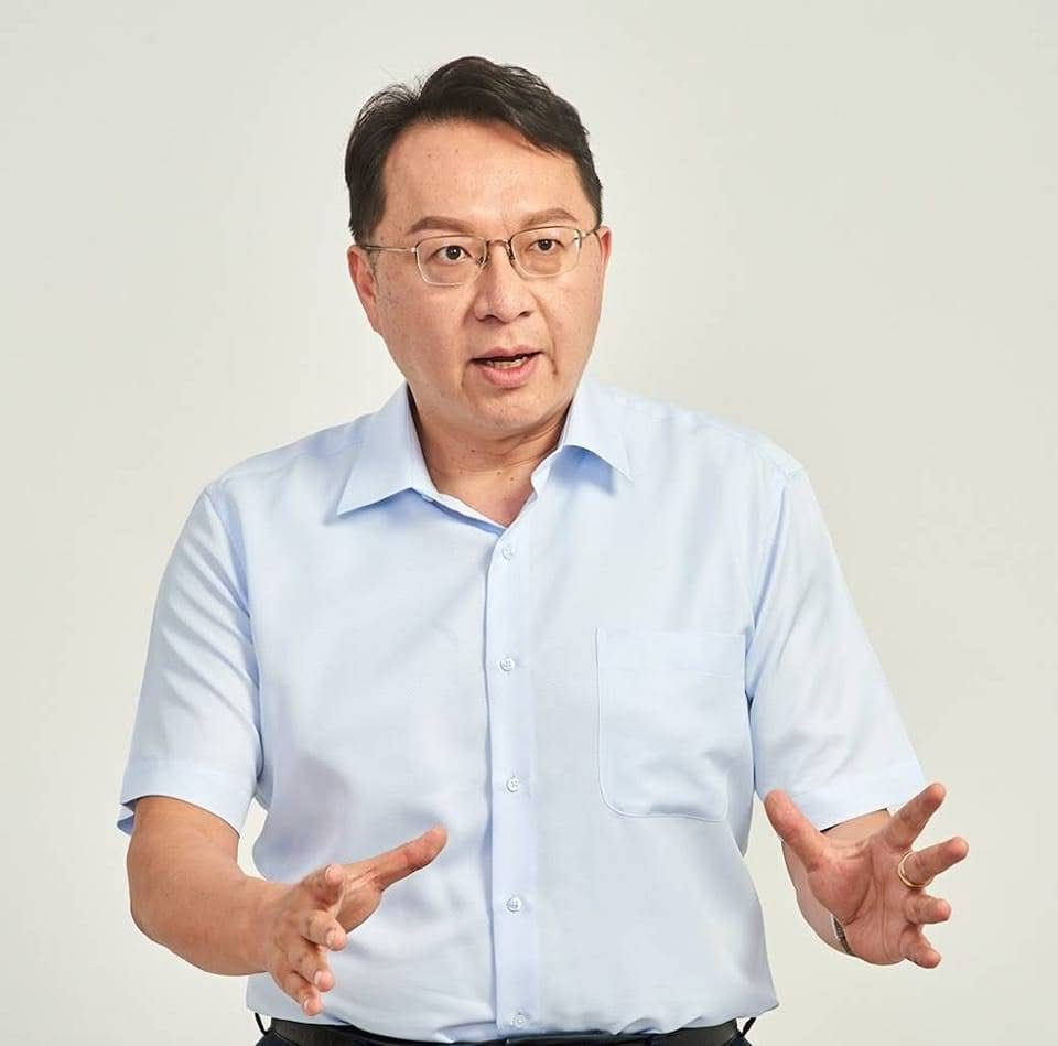 民眾黨高雄黨部主委劉家榮律師批:濫用公務車只是冰山一角,批監察院「尸位素餐」 民眾黨高雄黨部主委劉家榮律師批:濫用公務車只是冰山一角,批監察院「尸位素餐」