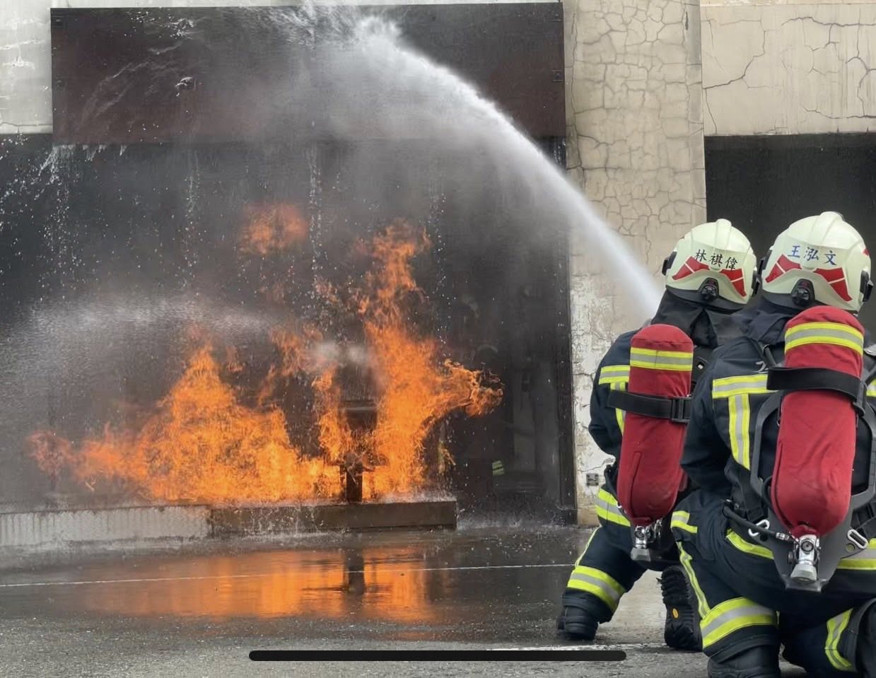 強化基礎戰力！基隆消防人員20人前往竹山受訓　提升火場應變能力